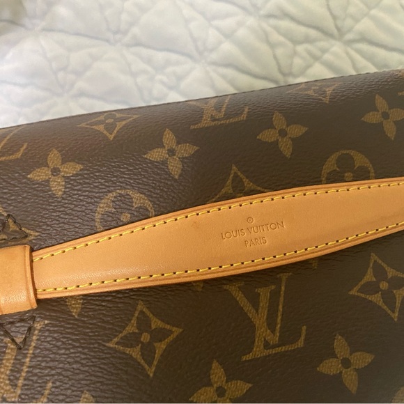 Louis Vuitton bumbag like new condition - Picture 5 of 5